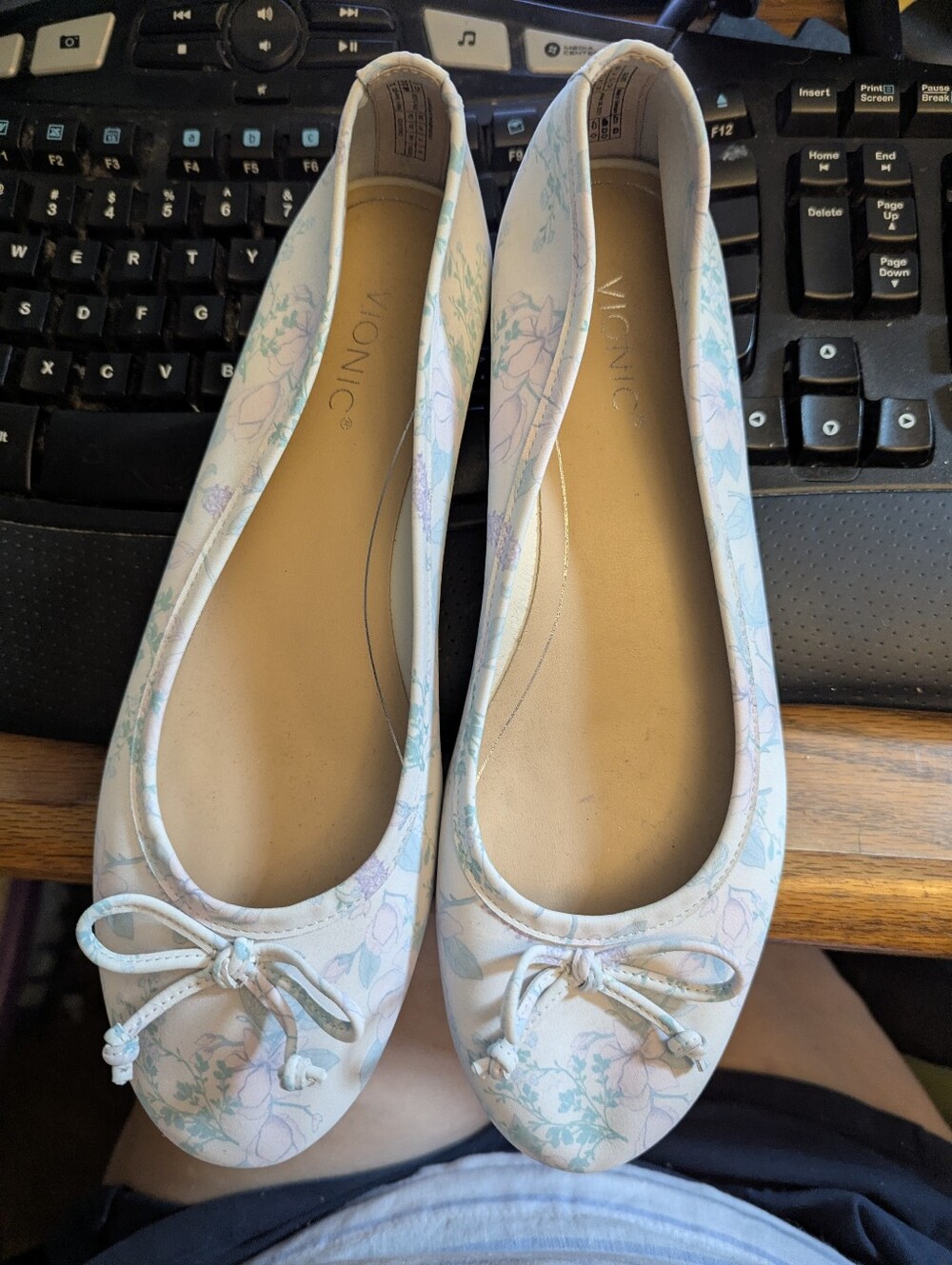 NWOT Women's Vionic Pastel Floral Ballerina Flats Sz 9 Fits Like 8.5